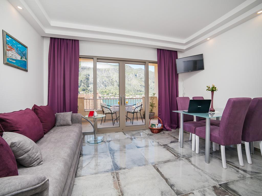Apartments Castello Kotor Bagian luar foto